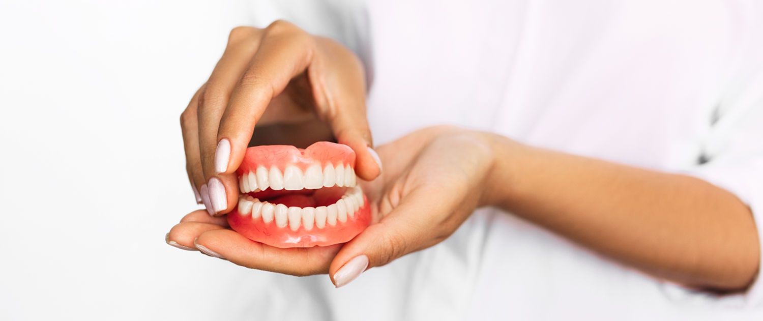 Ολική οδοντοστοιχία άνω ή κάτω γνάθου